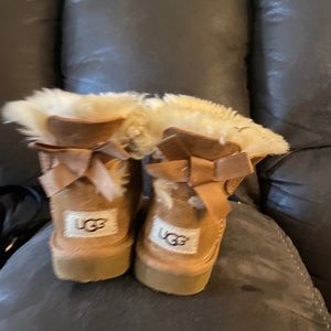 Toddler size 7 uggs